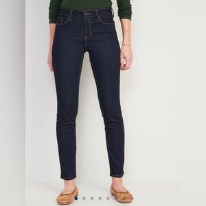 NWT! Mid-Rise Power Slim Straight Jeans for Women. Size: 10 Short